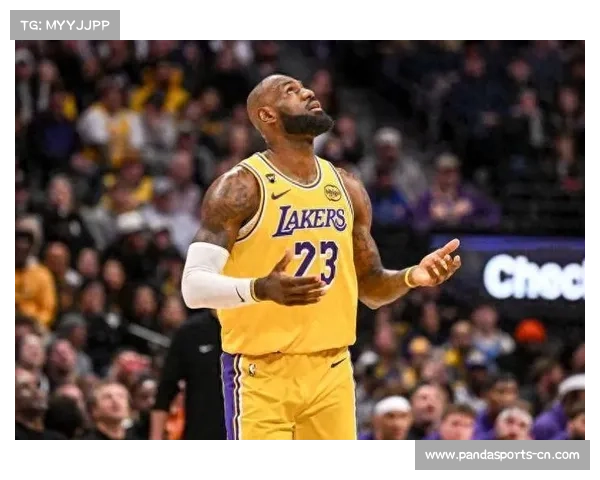 詹姆斯运动战进球创历史：41岁高龄下篮下终结效率保持